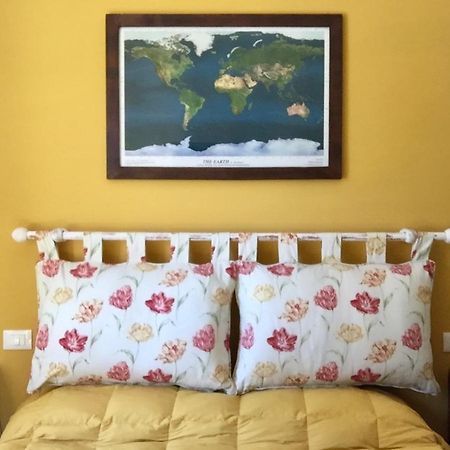 Stanza Privata In Attico Con Terrazza - Lakeholiday It Castel di Tora Εξωτερικό φωτογραφία