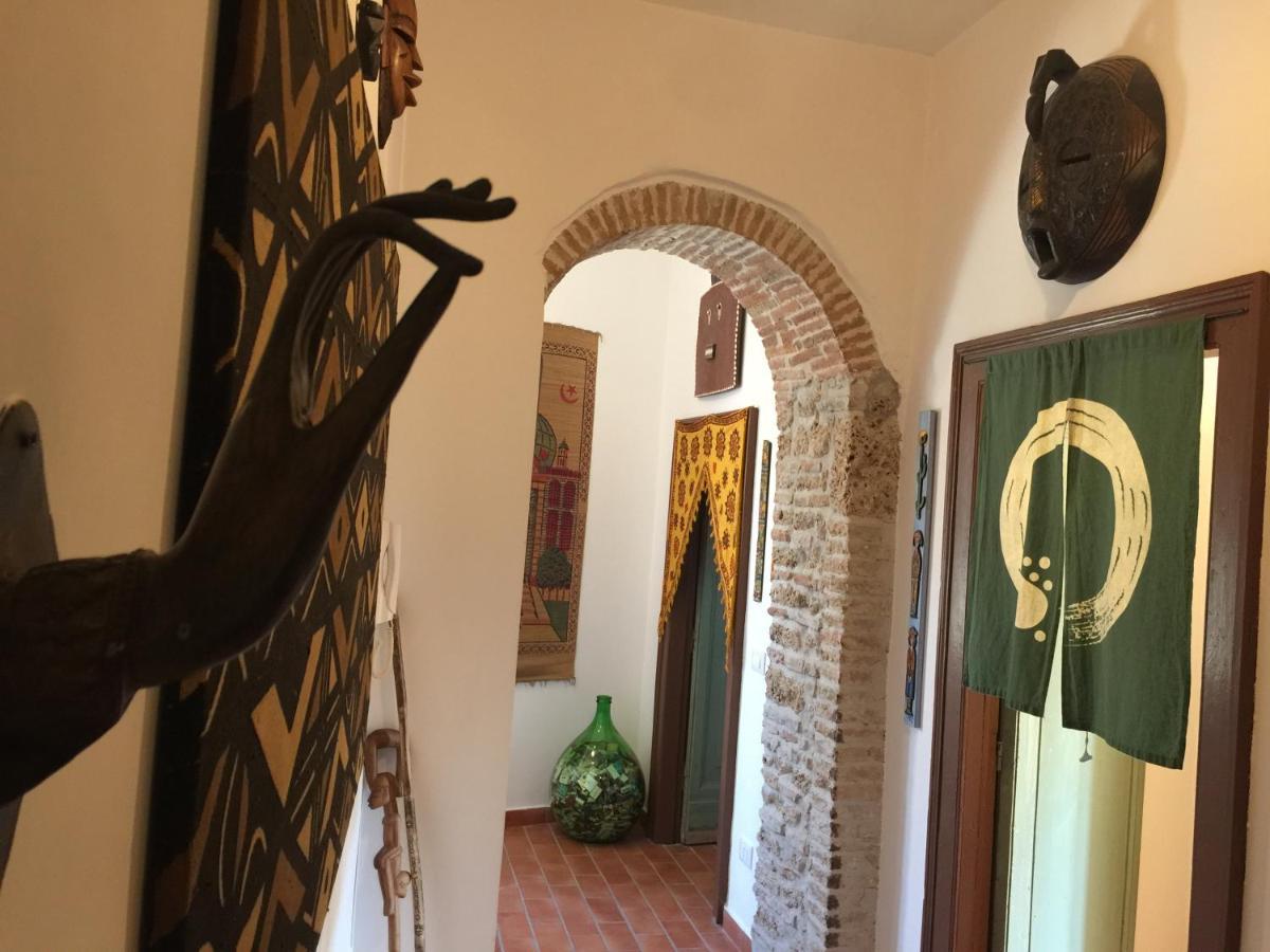 Stanza Privata In Attico Con Terrazza - Lakeholiday It Castel di Tora Εξωτερικό φωτογραφία